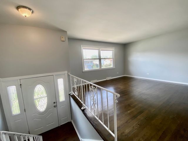 3324 Laurel Lane, Hazel Crest, IL 60429