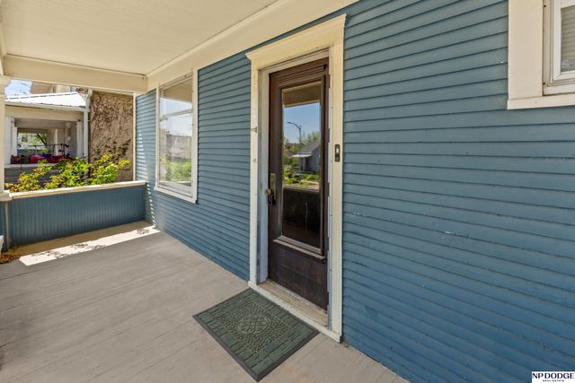 1948 S 15 Street, Omaha, NE 68108