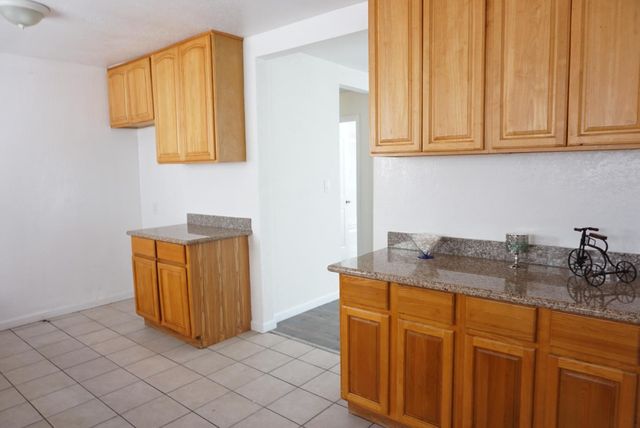 2950 68th Avenue, Oakland, CA 94605
