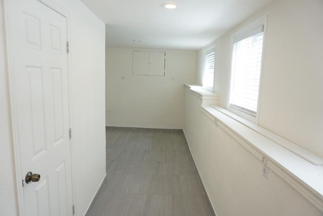 2950 68th Avenue, Oakland, CA 94605