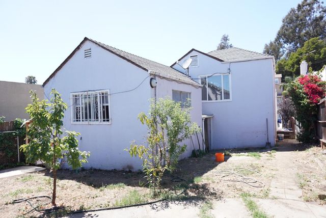 2950 68th Avenue, Oakland, CA 94605