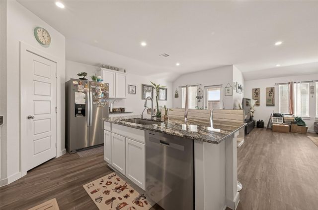 1102 Rayburn Drive, Rosharon, TX 77583