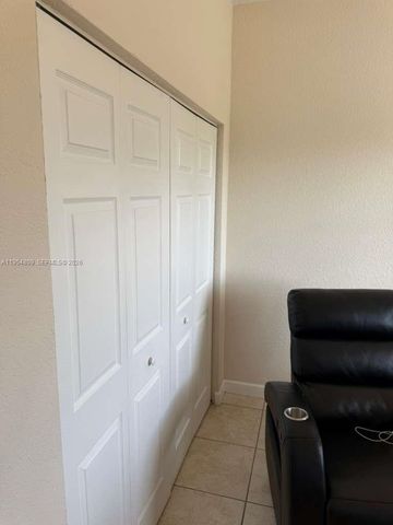 4481 NW 163rd St, Miami Gardens, FL 33054