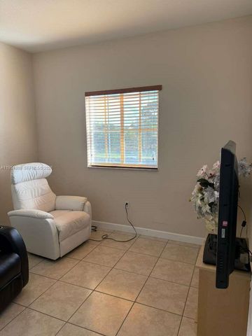 4481 NW 163rd St, Miami Gardens, FL 33054