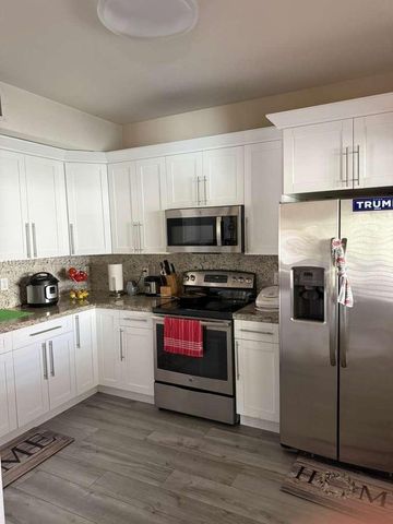 4481 NW 163rd St, Miami Gardens, FL 33054