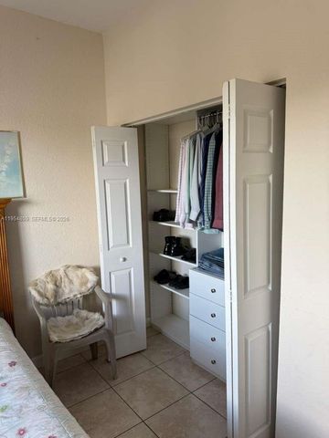 4481 NW 163rd St, Miami Gardens, FL 33054