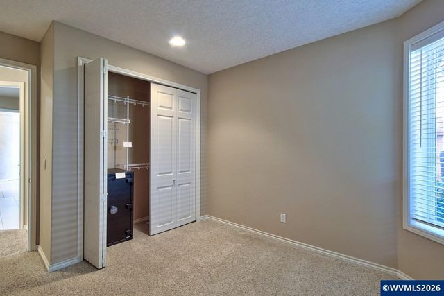 2896 Mapleleaf Ct NW, Salem, OR 97304