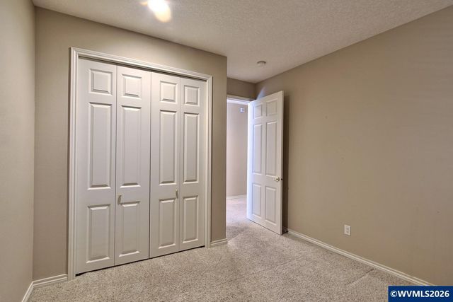 2896 Mapleleaf Ct NW, Salem, OR 97304