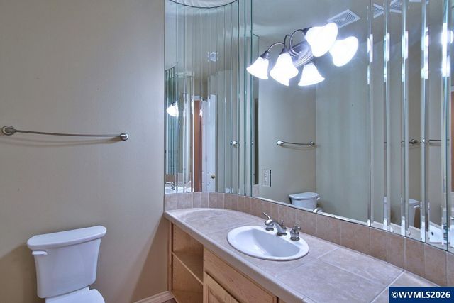 2896 Mapleleaf Ct NW, Salem, OR 97304