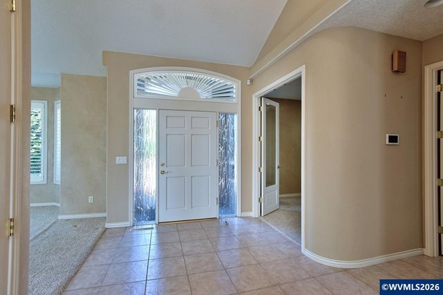 2896 Mapleleaf Ct NW, Salem, OR 97304