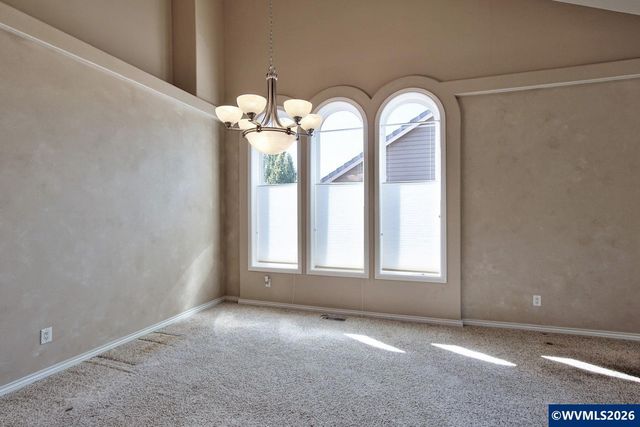 2896 Mapleleaf Ct NW, Salem, OR 97304