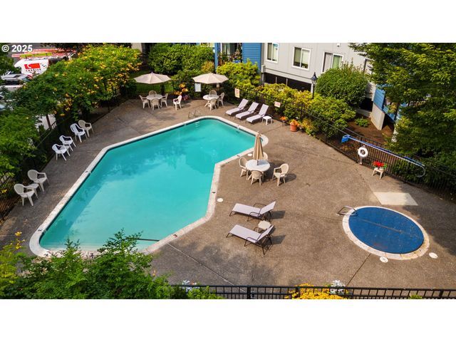 8720 Sw TUALATIN Rd 110, Tualatin, OR 97062