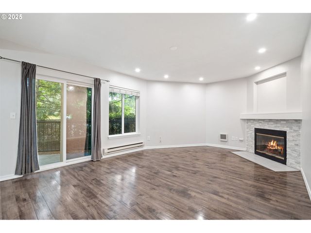 8720 Sw TUALATIN Rd 110, Tualatin, OR 97062