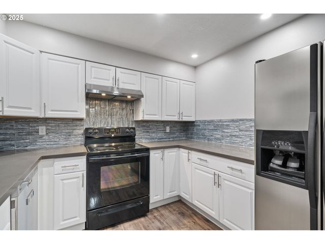 8720 Sw TUALATIN Rd 110, Tualatin, OR 97062