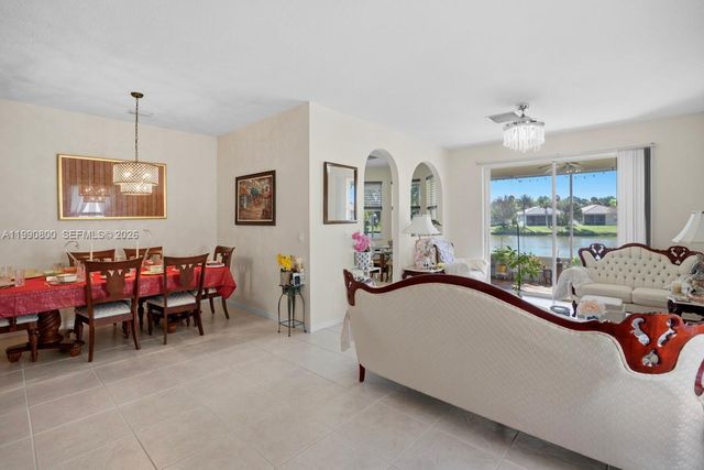 337 SW Maclay Way, Port St. Lucie, FL 34986