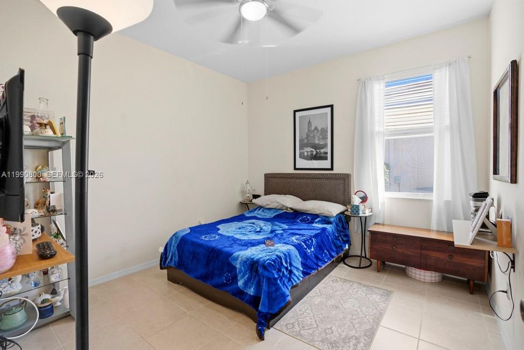 Image 23 of property listing at 337 SW Maclay Way, Port St. Lucie, FL 34986