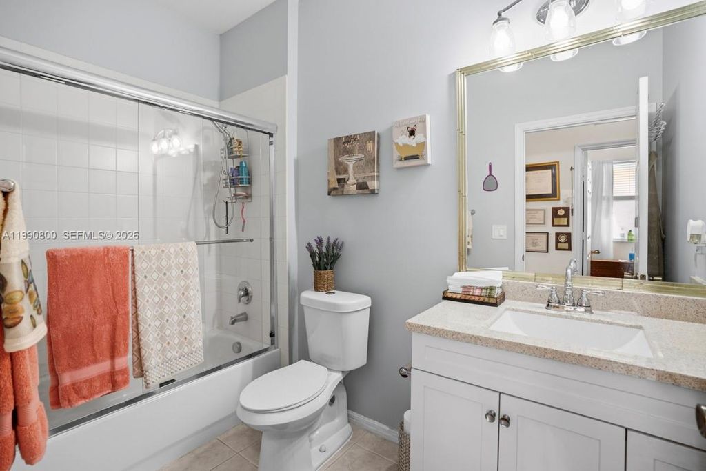 Image 25 of property listing at 337 SW Maclay Way, Port St. Lucie, FL 34986