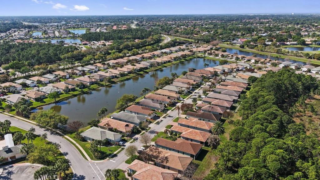 Image 51 of property listing at 337 SW Maclay Way, Port St. Lucie, FL 34986