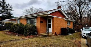 8443 Gross Point Road, Skokie, IL 60077