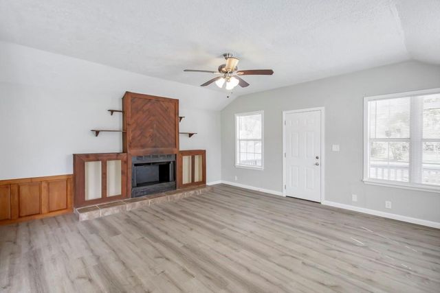 4718 Palmetto Street, Bacliff, TX 77518