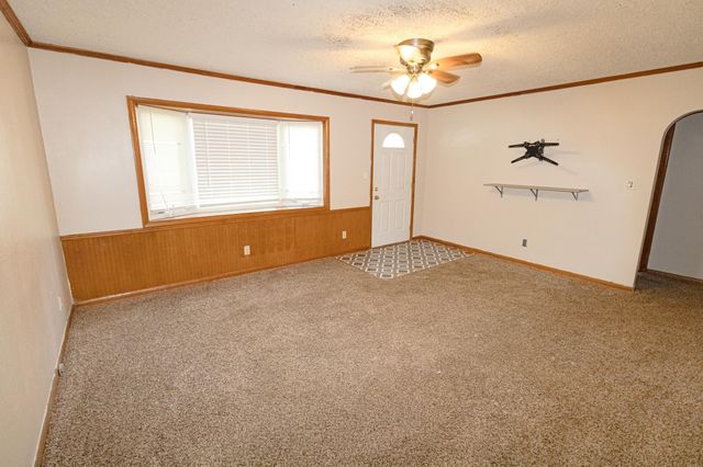 406 20th Avenue, Gilbertville, IA 50634