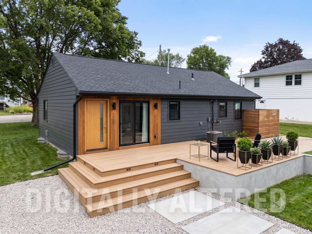 406 20th Avenue, Gilbertville, IA 50634