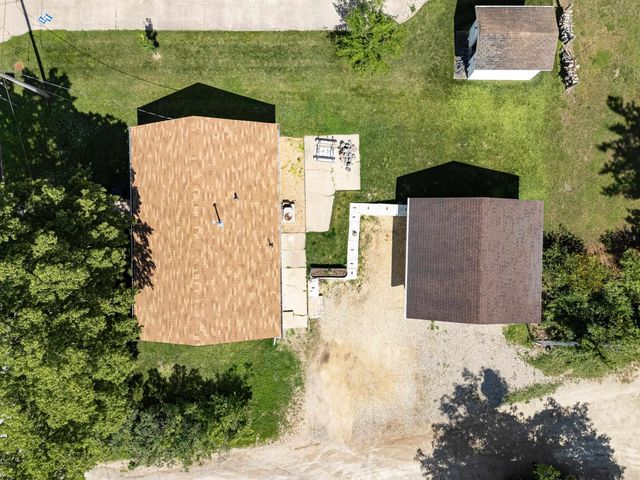 406 20th Avenue, Gilbertville, IA 50634