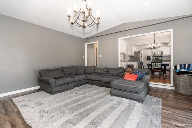 39802 Sunderland Drive, Clinton Township, MI 48038