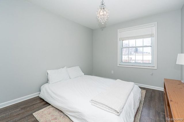 39802 Sunderland Drive, Clinton Township, MI 48038