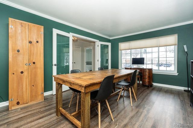 39802 Sunderland Drive, Clinton Township, MI 48038