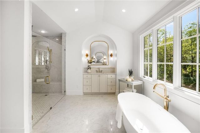 44 Hardeman Road, Atlanta, GA 30342