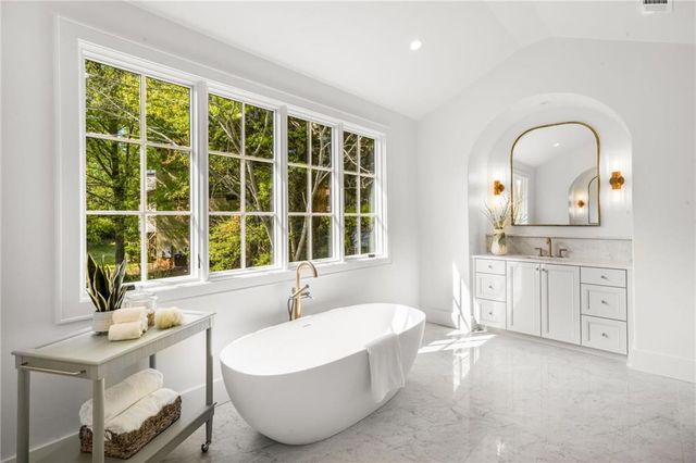 44 Hardeman Road, Atlanta, GA 30342