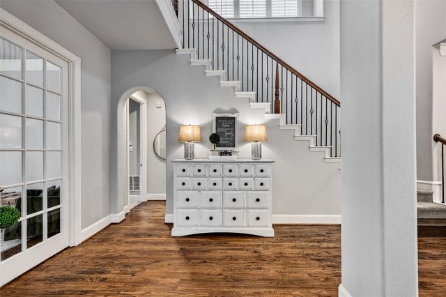 813 Moss Cliff Circle, Mckinney, TX 75071