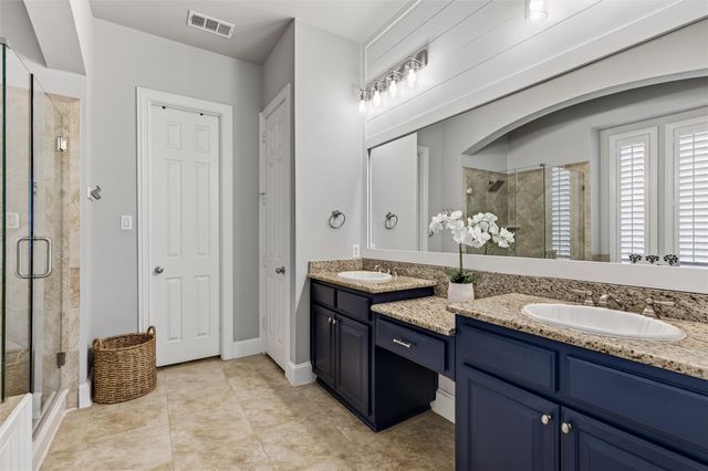 813 Moss Cliff Circle, Mckinney, TX 75071