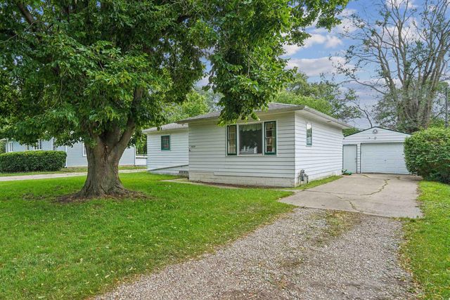 1625 W 2nd Street, Waterloo, IA 50701