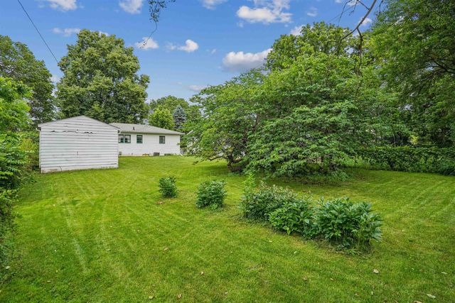 1625 W 2nd Street, Waterloo, IA 50701