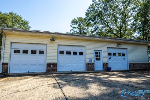 1115 Creekside Circle, Talladega, AL 35160