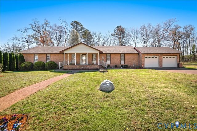 107 Oxford Rd, Hopewell, VA 23860