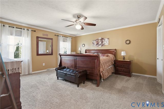 107 Oxford Rd, Hopewell, VA 23860