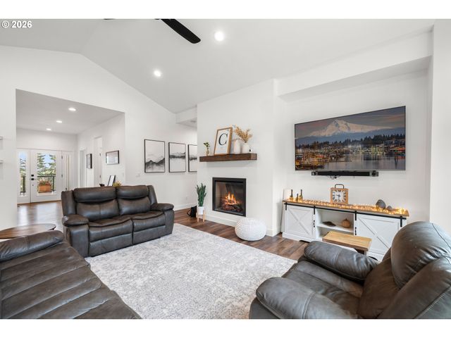 42345 Se SHIPLEY Rd, Sandy, OR 97055