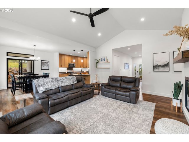 42345 Se SHIPLEY Rd, Sandy, OR 97055