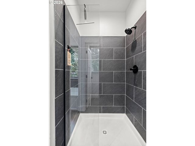 42345 Se SHIPLEY Rd, Sandy, OR 97055