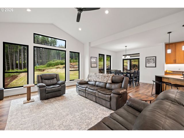 42345 Se SHIPLEY Rd, Sandy, OR 97055