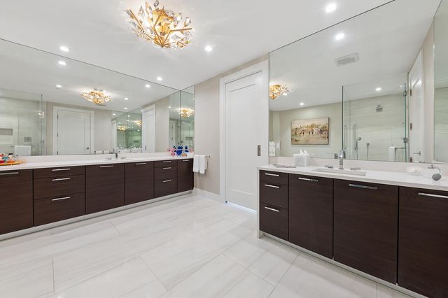 3730 N Ocean Drive 17-D, Singer Island, FL 33404