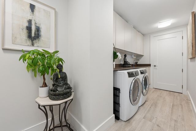 3730 N Ocean Drive 17-D, Singer Island, FL 33404