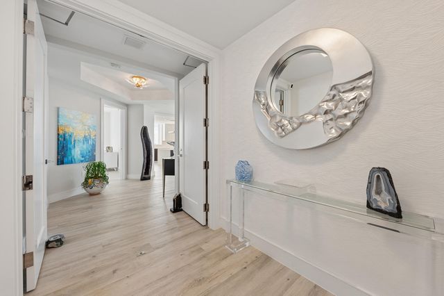 3730 N Ocean Drive 17-D, Singer Island, FL 33404