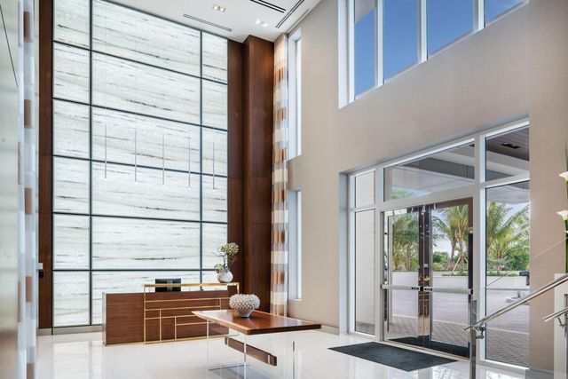 3730 N Ocean Drive 17-D, Singer Island, FL 33404