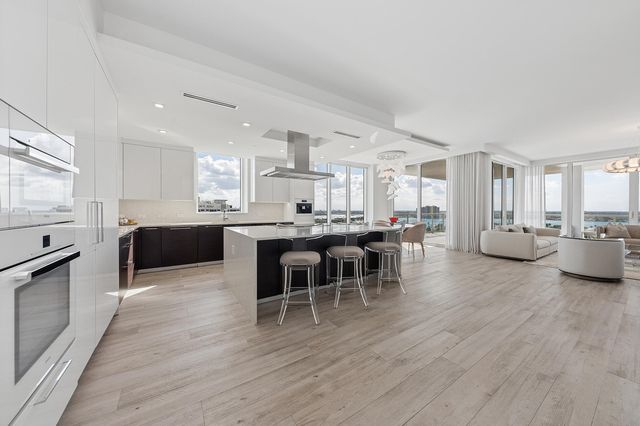 3730 N Ocean Drive 17-D, Singer Island, FL 33404