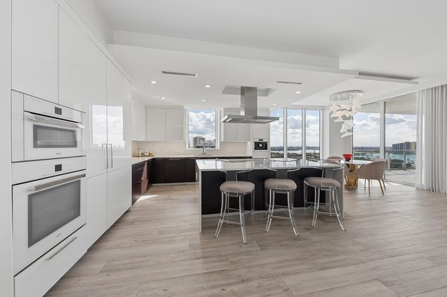 3730 N Ocean Drive 17-D, Singer Island, FL 33404