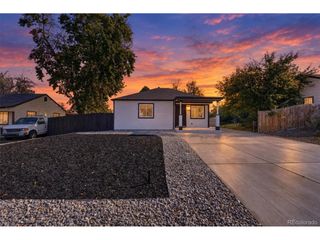 1580 S Zuni St, Denver, CO 80223